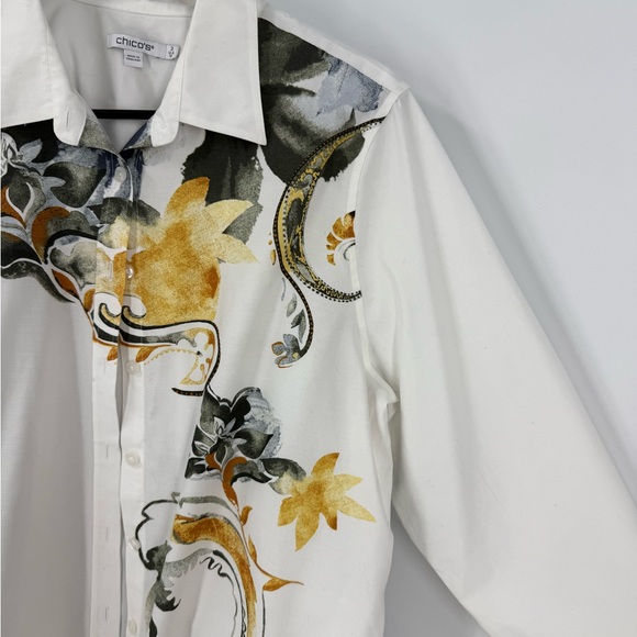 M Chico's No Iron™ Placed Floral Shirt with Black and Gold Floral Design 2/M - Picture 4 of 11